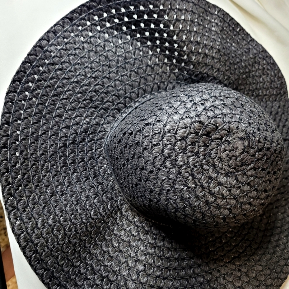 Black Pana Hat 👒